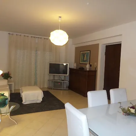 G&g Apartment *